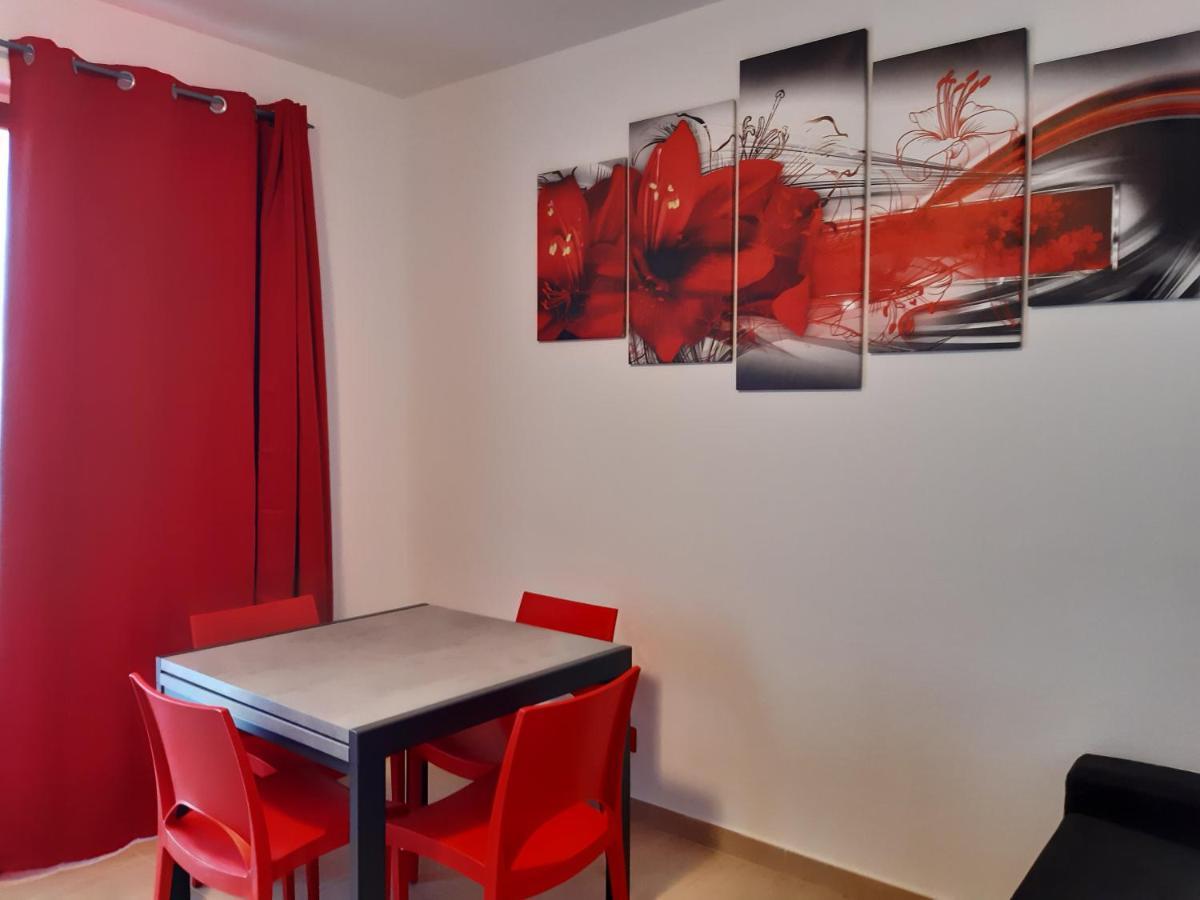 Casa Vacanze Da Lory Porto Torres Bagian luar foto