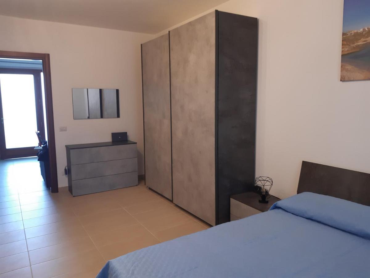 Casa Vacanze Da Lory Porto Torres Bagian luar foto