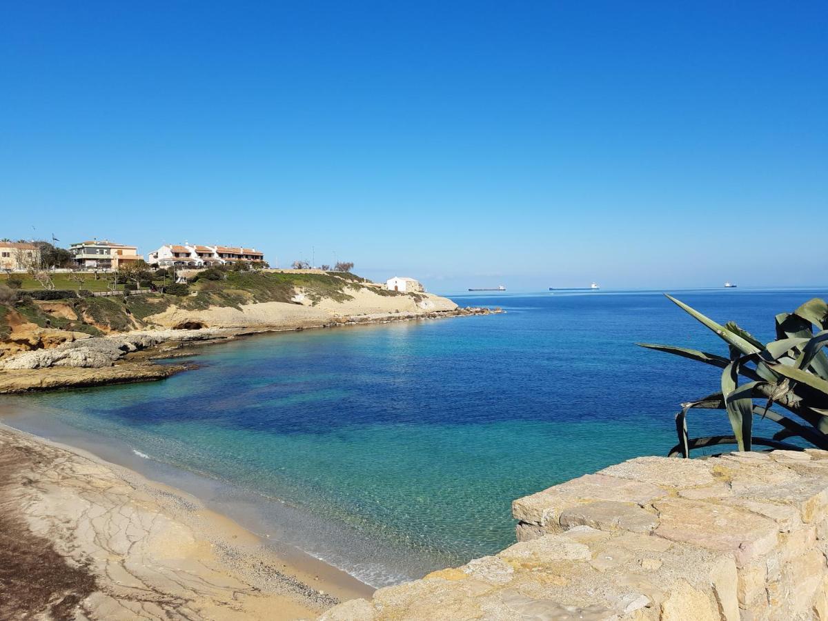 Casa Vacanze Da Lory Porto Torres Bagian luar foto